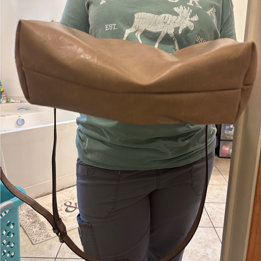 Brown Leather Crossbody Bag - Picture 3 of 4